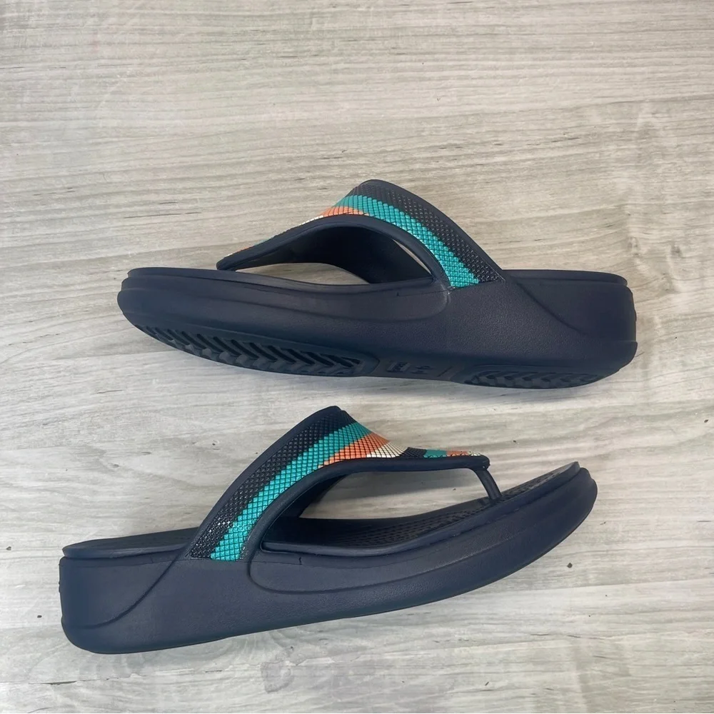 CROCS Monterey Beaded Strap Wedge Slip On Comfort Sandals Blue Women’s size 9